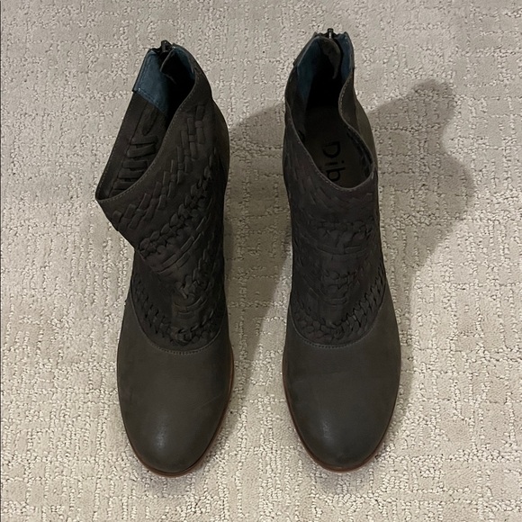 Diba Shoes - Diba Women's Dark Gray Ankle Booties women’s size 9